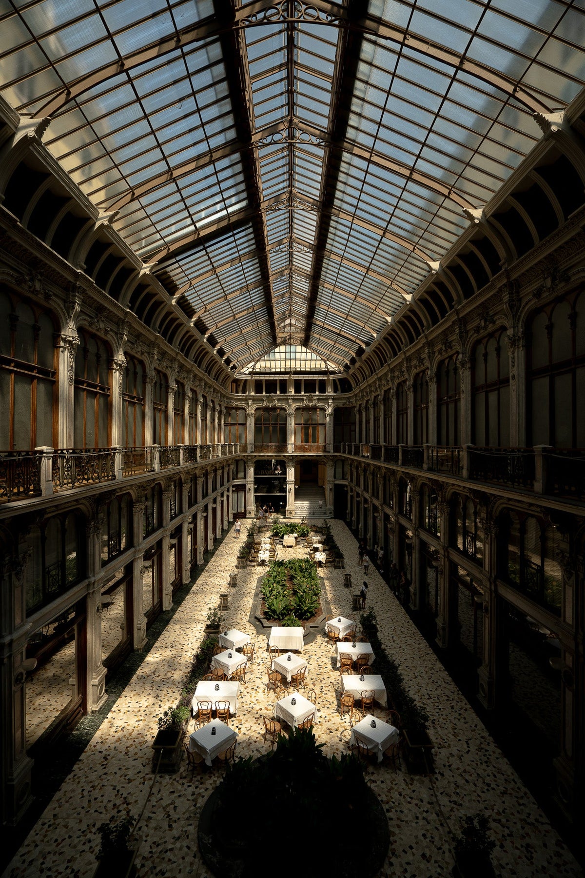 Architecture & Urban Landscapes