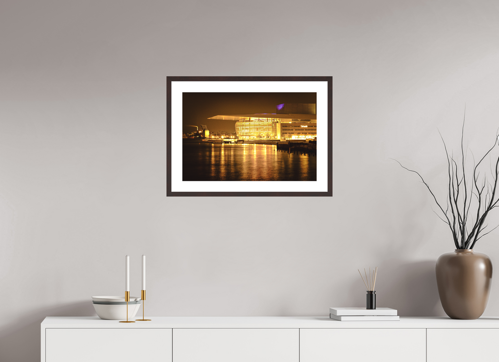 60 x 40 cm, Baryta Prestige II with Matte Float Glass Operaen at Night