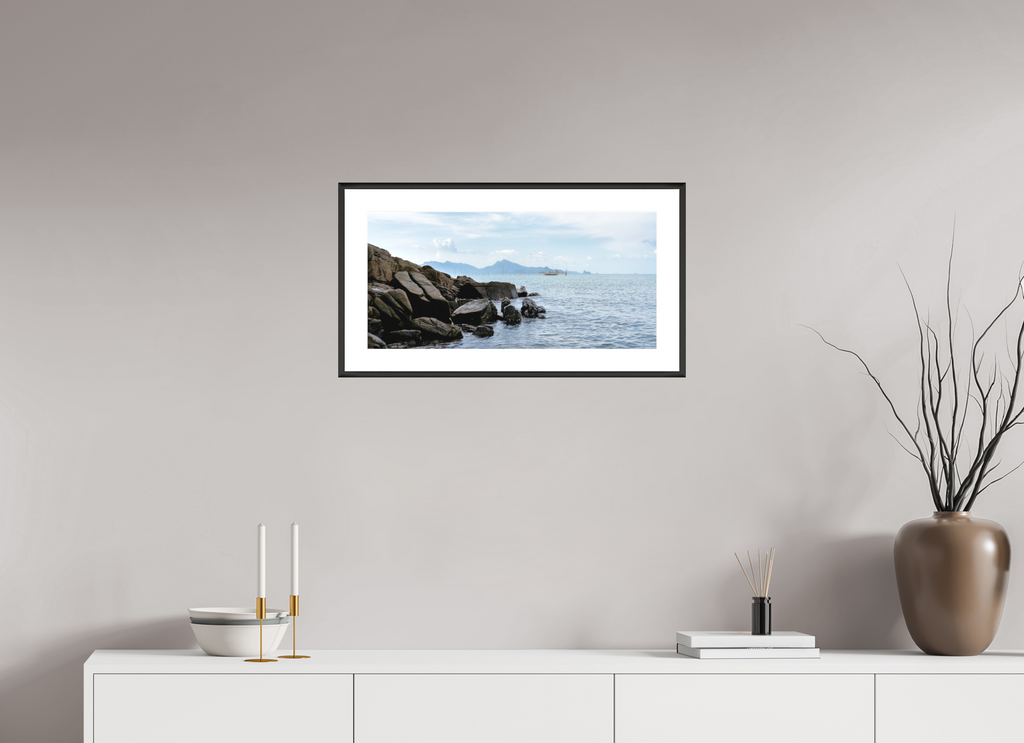 62.6 x 30 cm, Changeable Magnetic Frame - Hahnemühle Fineart Pearl Black Rocks