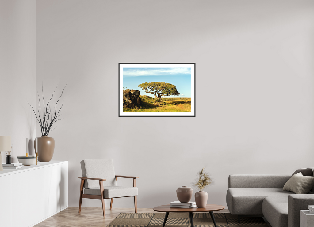 90 x 60 cm, Changeable Magnetic Frame - Hahnemühle Fineart Pearl Her Majesty Tree