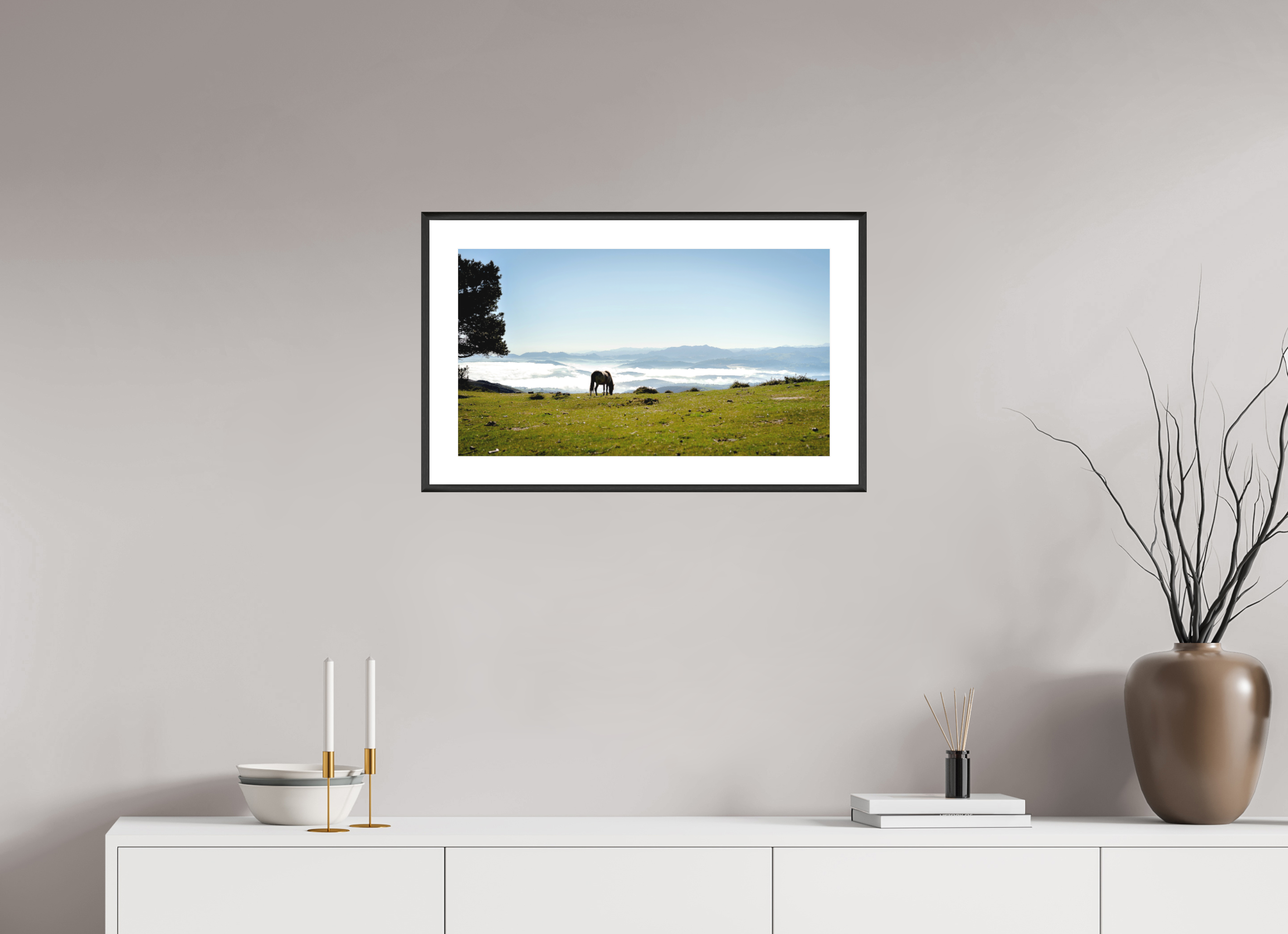 64 x 36 cm, Changeable Magnetic Frame - Hahnemühle Fineart Pearl A Horse with a View