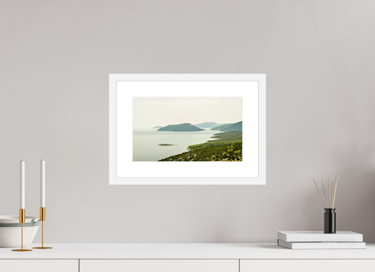 33.5 x 20 cm, Fine Art Print with Frame Floating Islands - Croatia