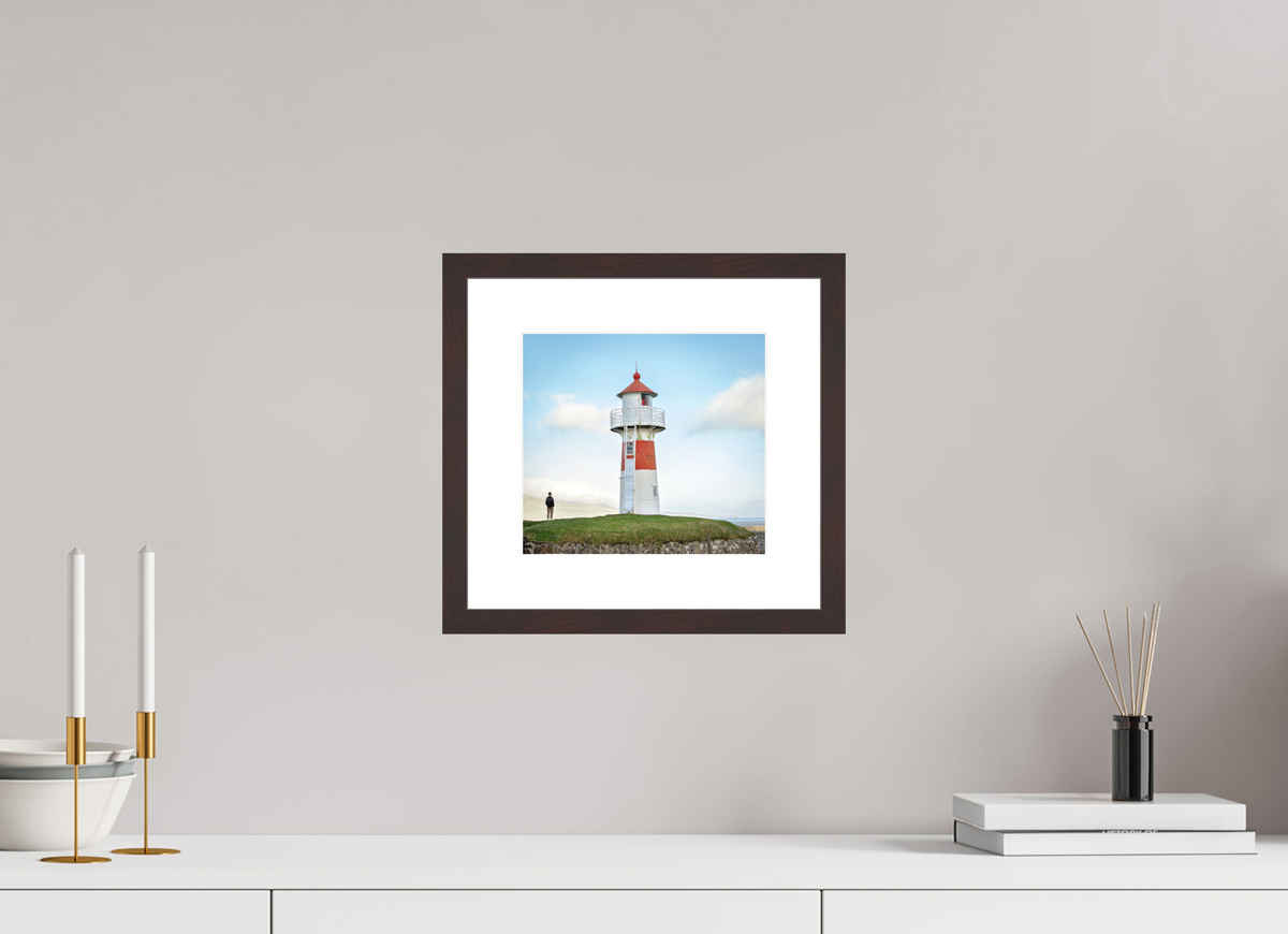 21.9 x 20 cm, Baryta Prestige II with Matte Float Glass Edge of the Horizon