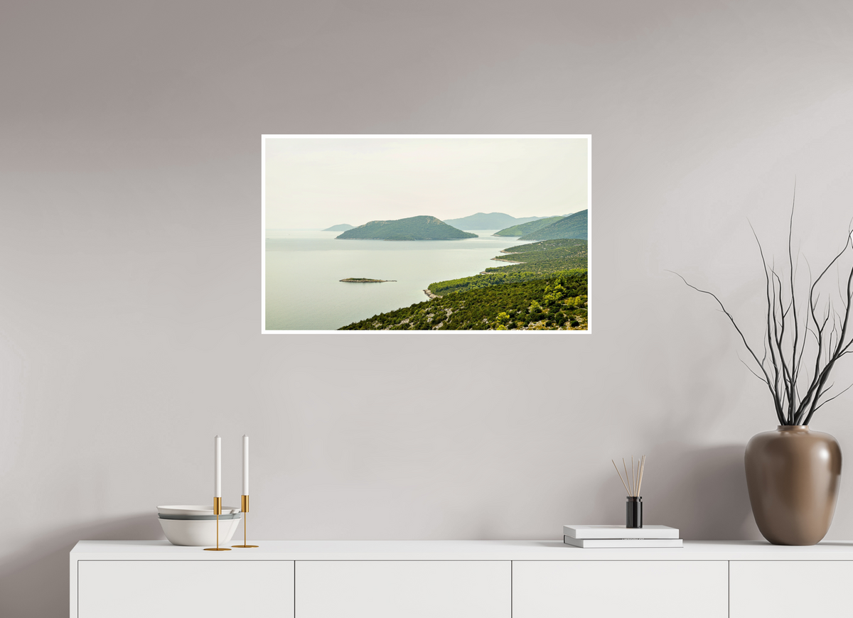 83.9 x 50 cm, Fujiflex High Gloss with 1 cm Border Floating Islands - Croatia