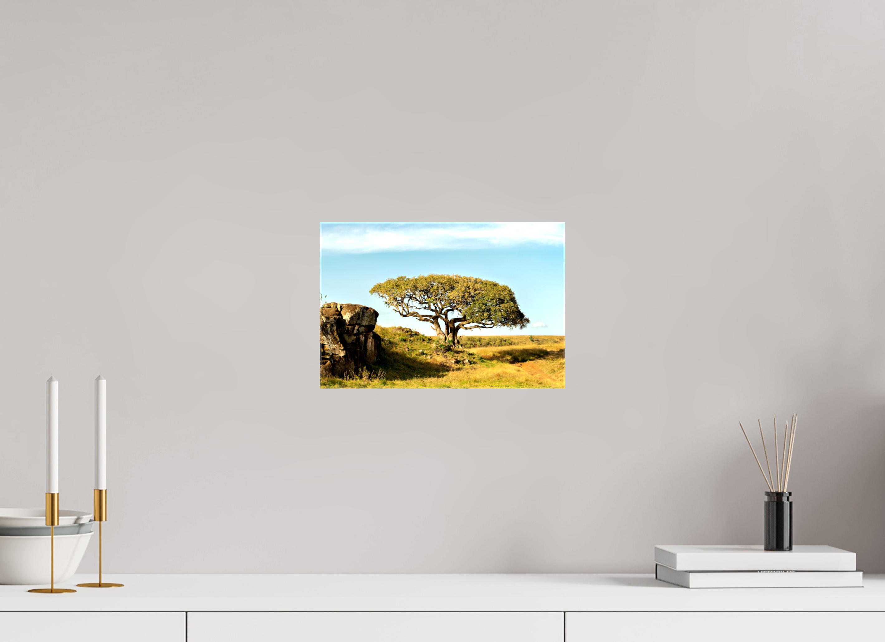 30 x 20 cm, Canvases Unframed Her Majesty Tree