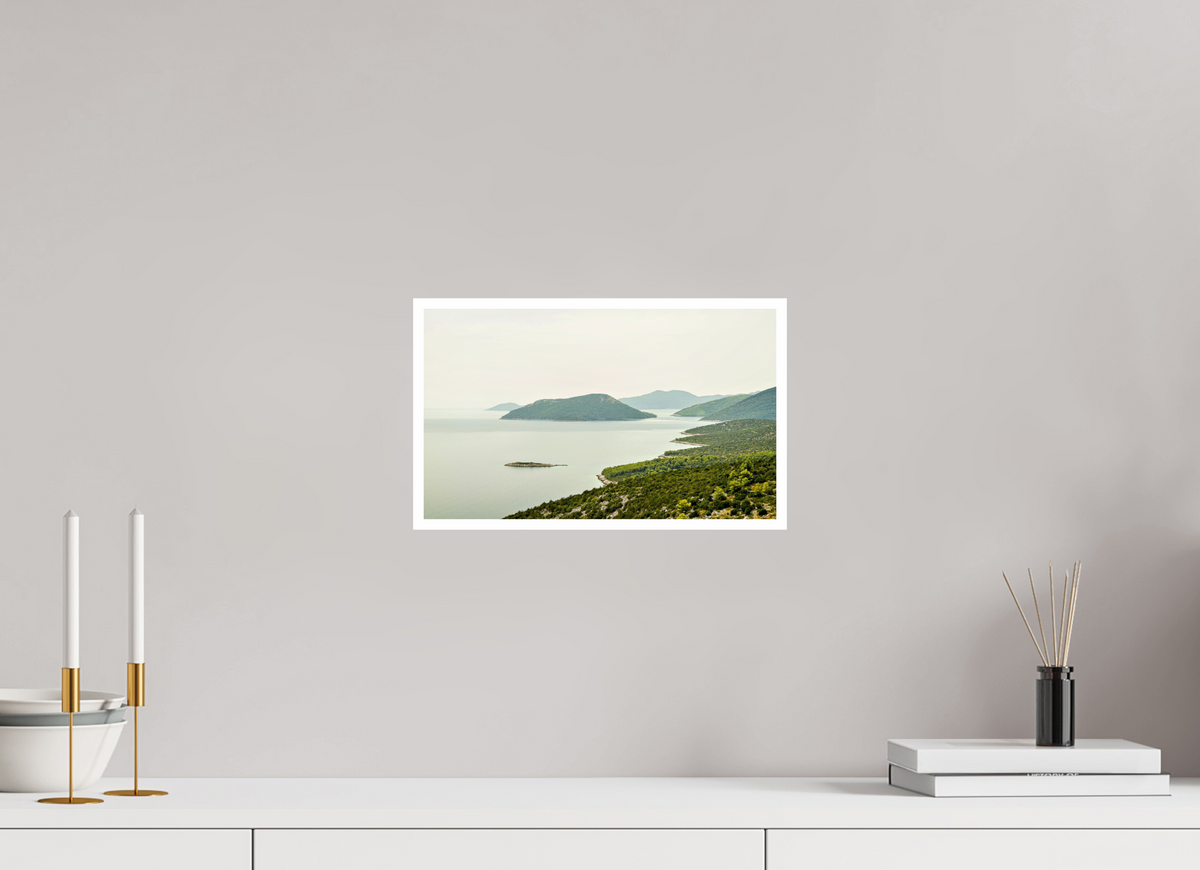 33.5 x 20 cm, Fujiflex High Gloss with 1 cm Border Floating Islands - Croatia