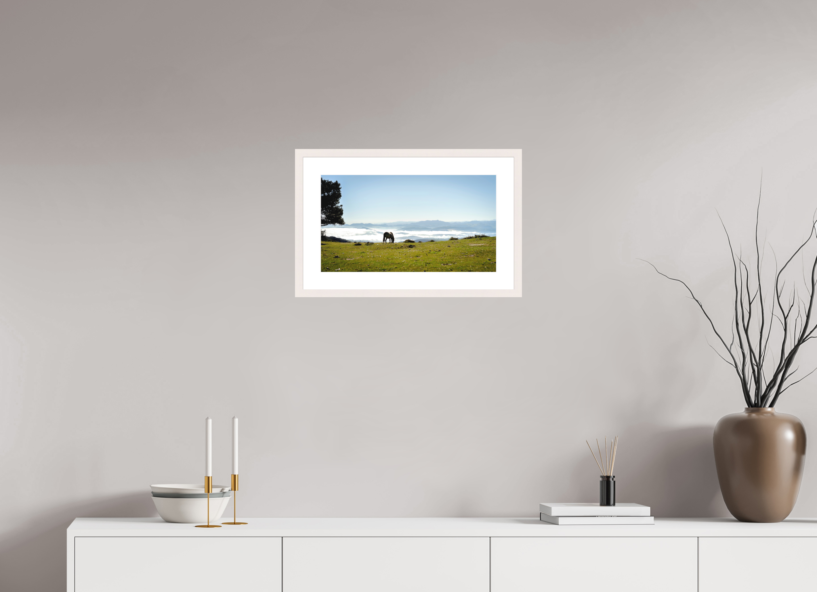 48 x 27 cm, Solid Wood Frame with Passe Partout A Horse with a View - Spain