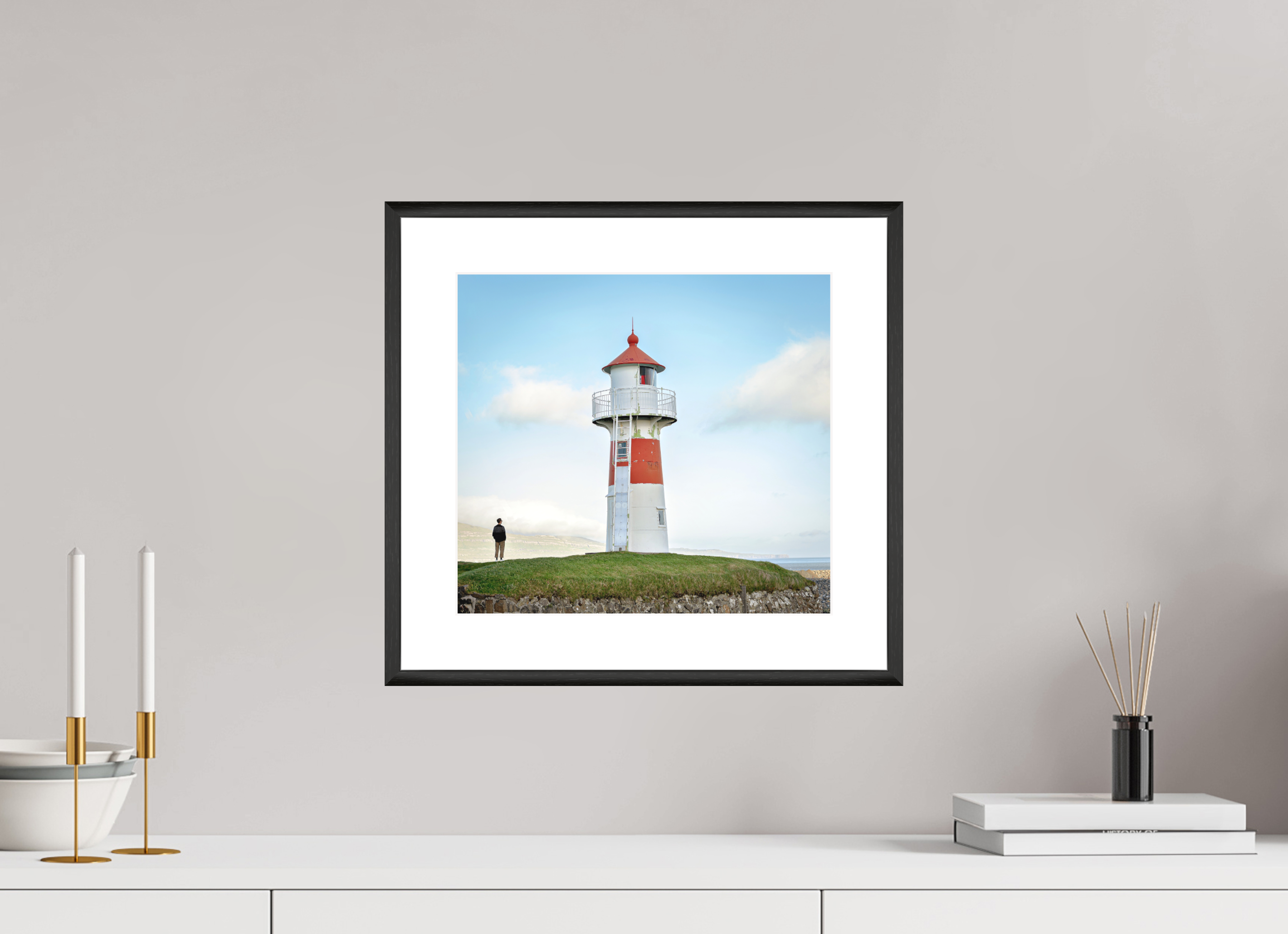 32.9 x 30 cm, Changeable Magnetic Frame - Hahnemühle Fineart Pearl Edge of the Horizon