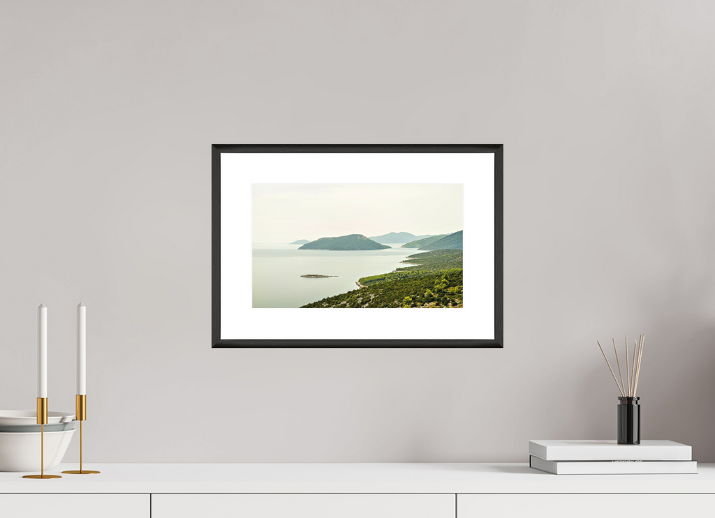 33.5 x 20 cm, Changeable Magnetic Frame - Hahnemühle Fineart Pearl Floating Islands