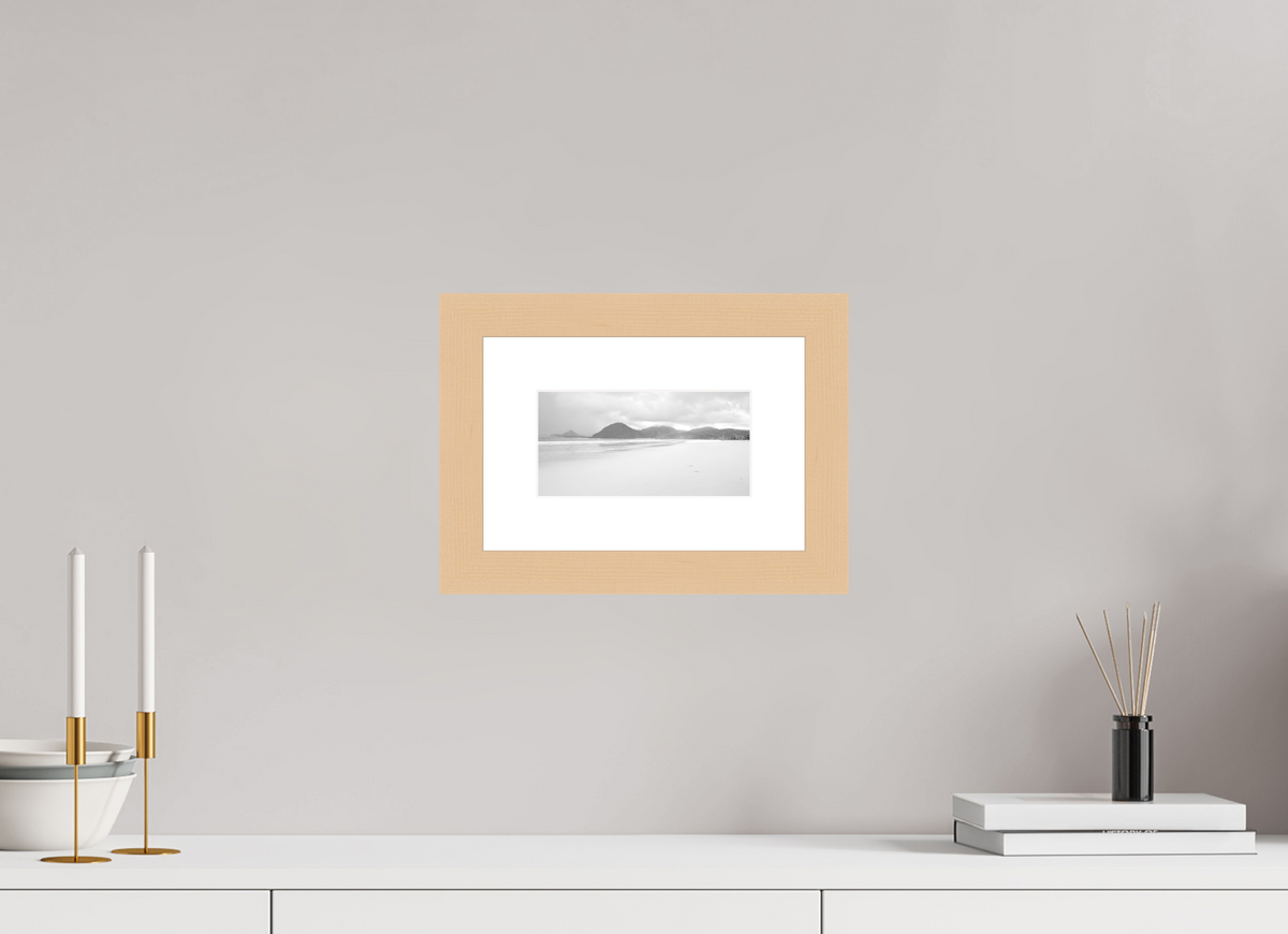 19.3 x 10 cm, Hamburg 40 mm with Frame Untamed Shores in Lombok - Indonesia