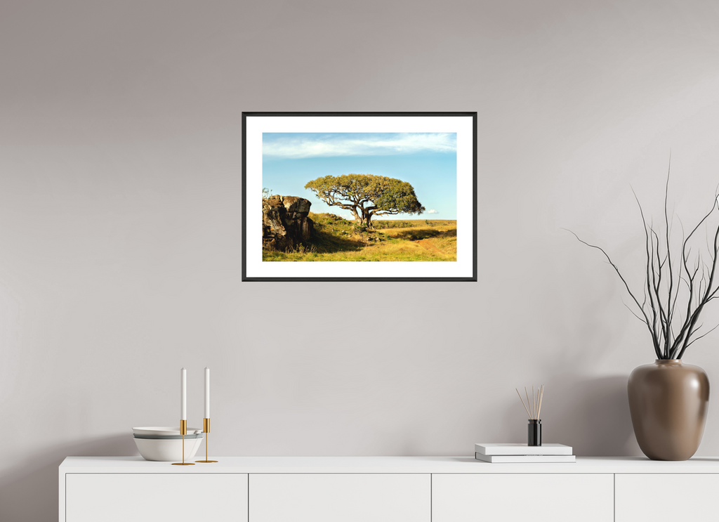 60 x 40 cm, Changeable Magnetic Frame - Hahnemühle Fineart Pearl Her Majesty Tree