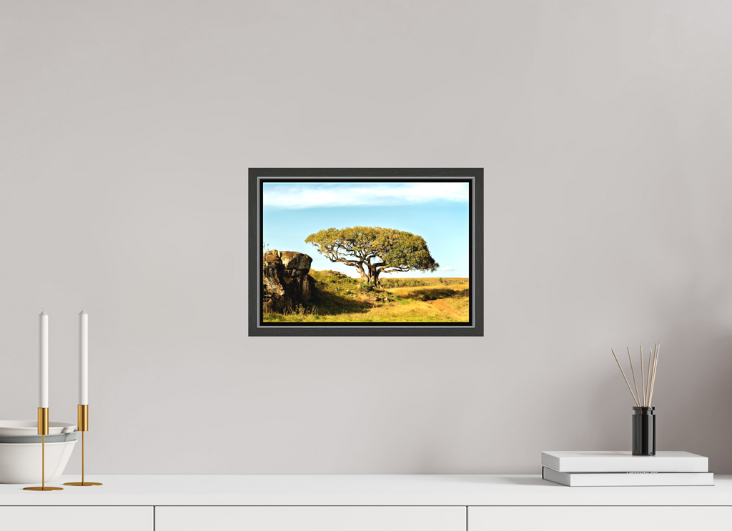 30 x 20 cm, Canvas Her Majesty Tree
